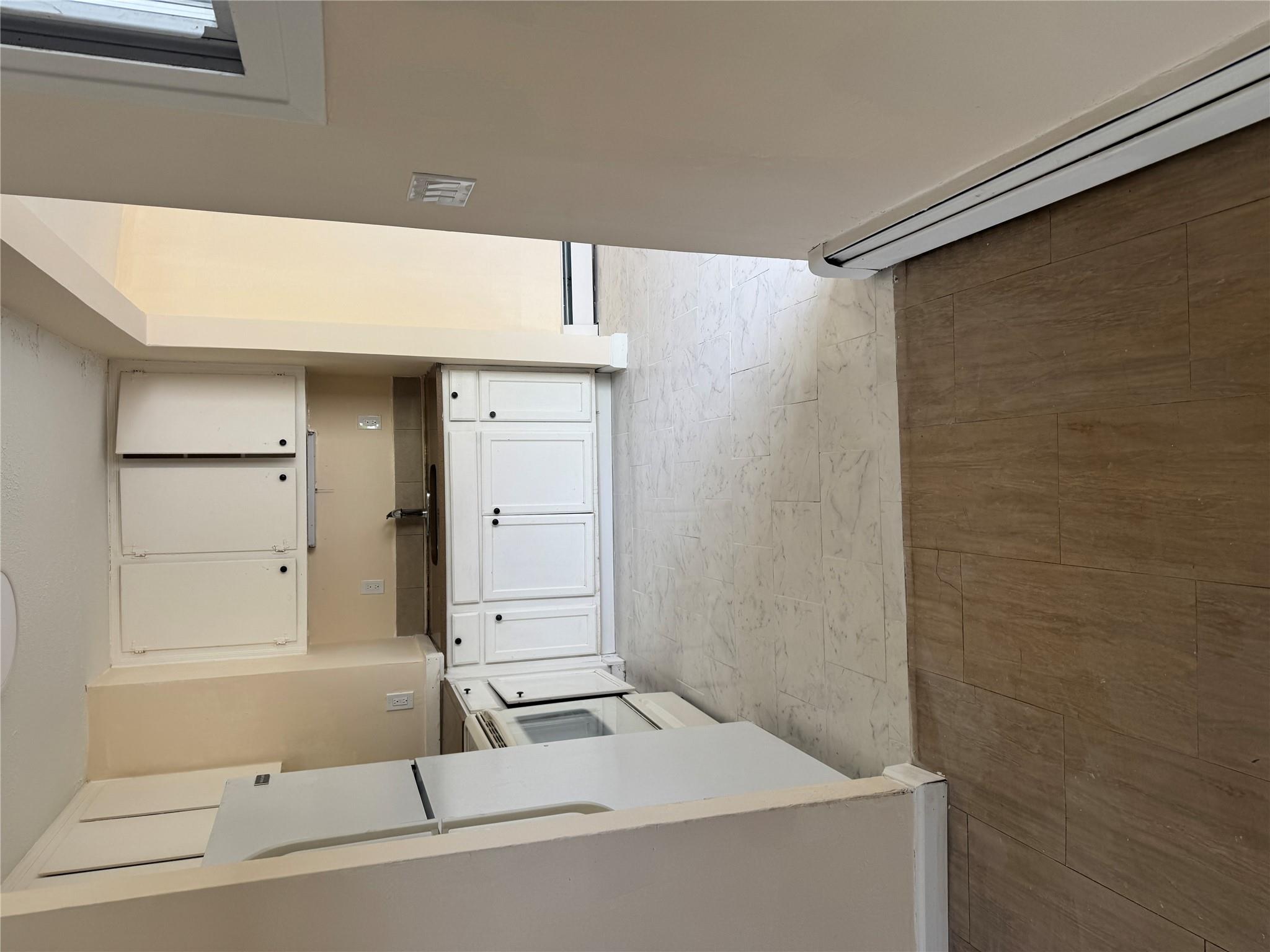 1 Pine Road, Middle Island, NY 11953