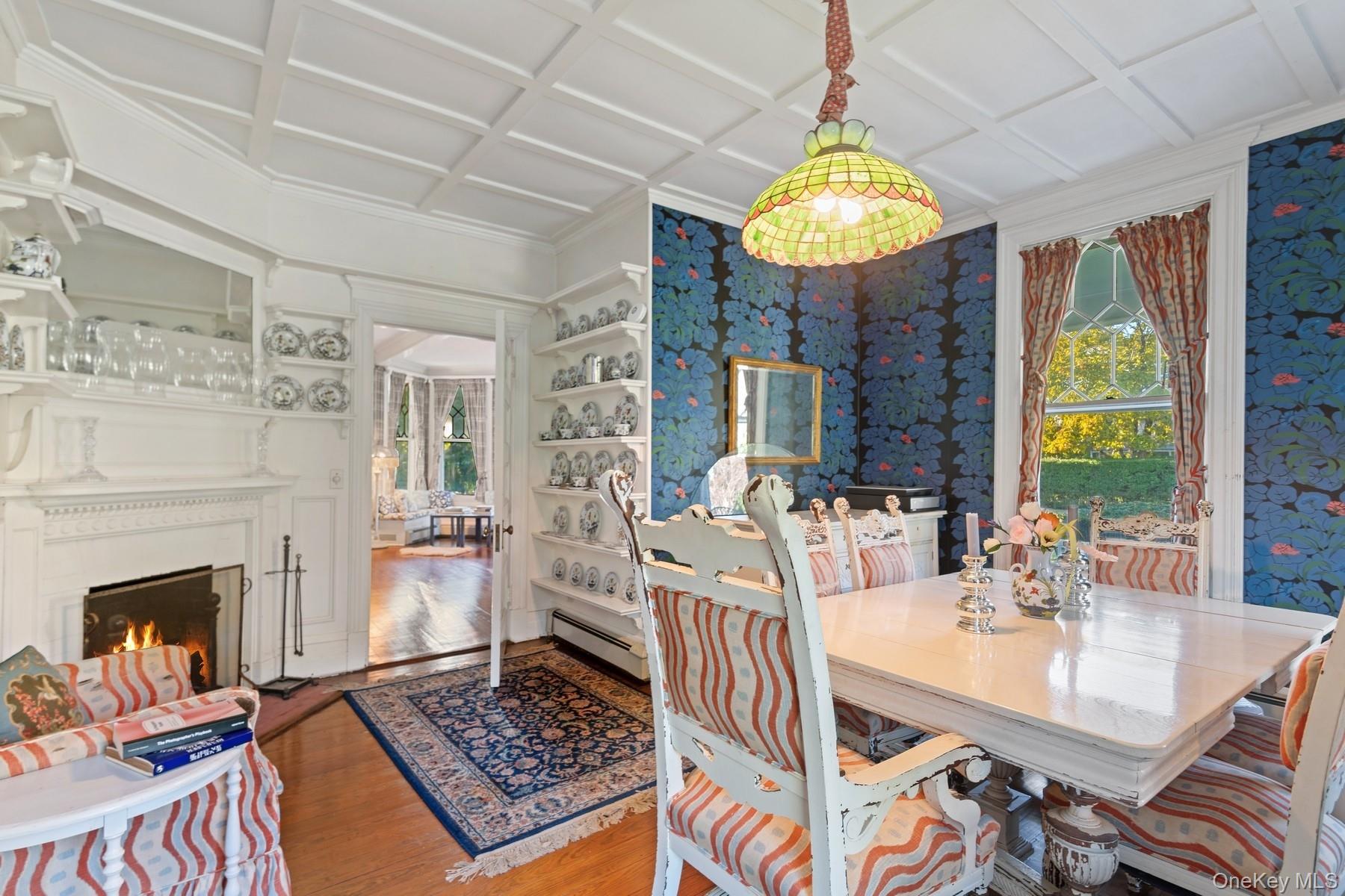 10 Post Lane, Quogue, NY 11959