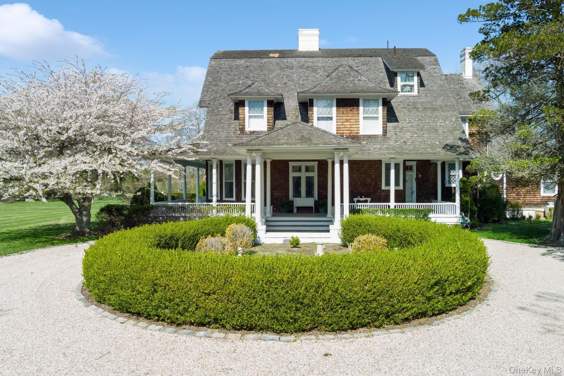 10 Post Lane, Quogue, NY 11959