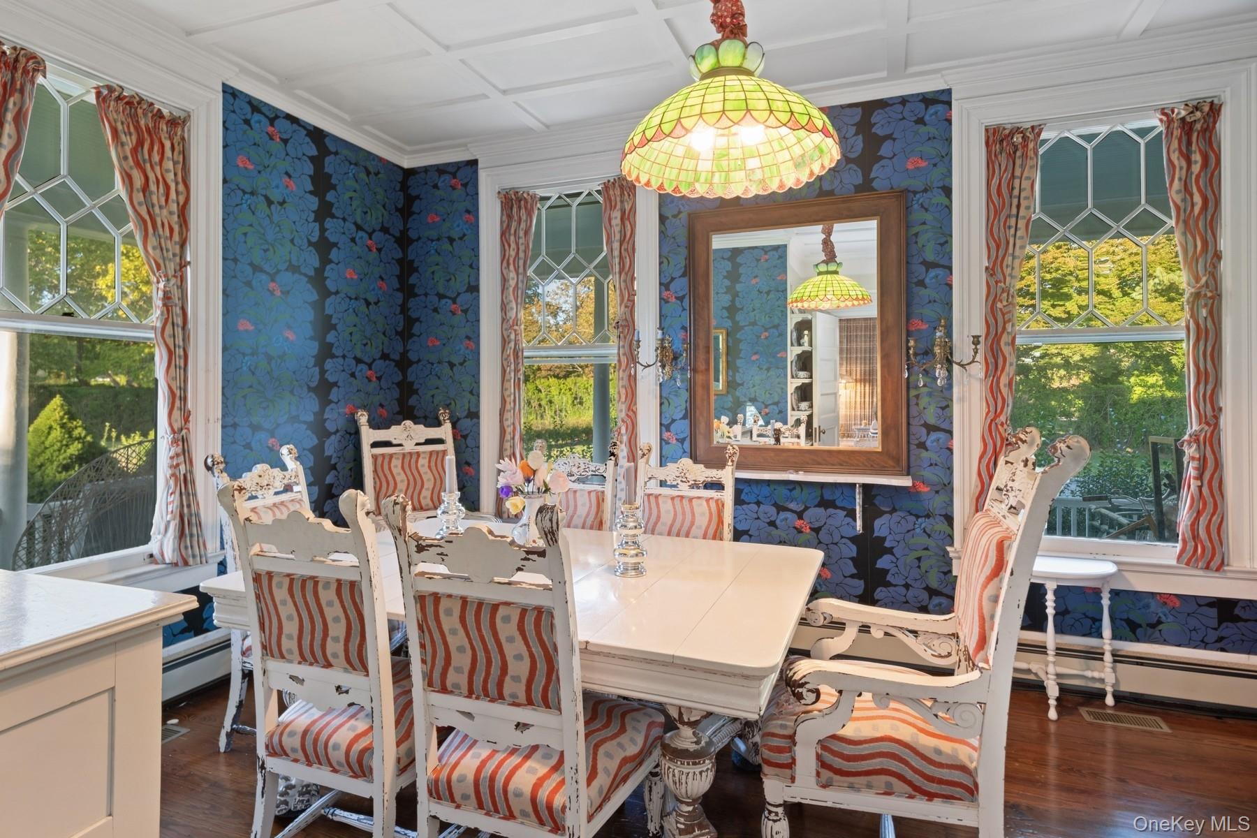 10 Post Lane, Quogue, NY 11959