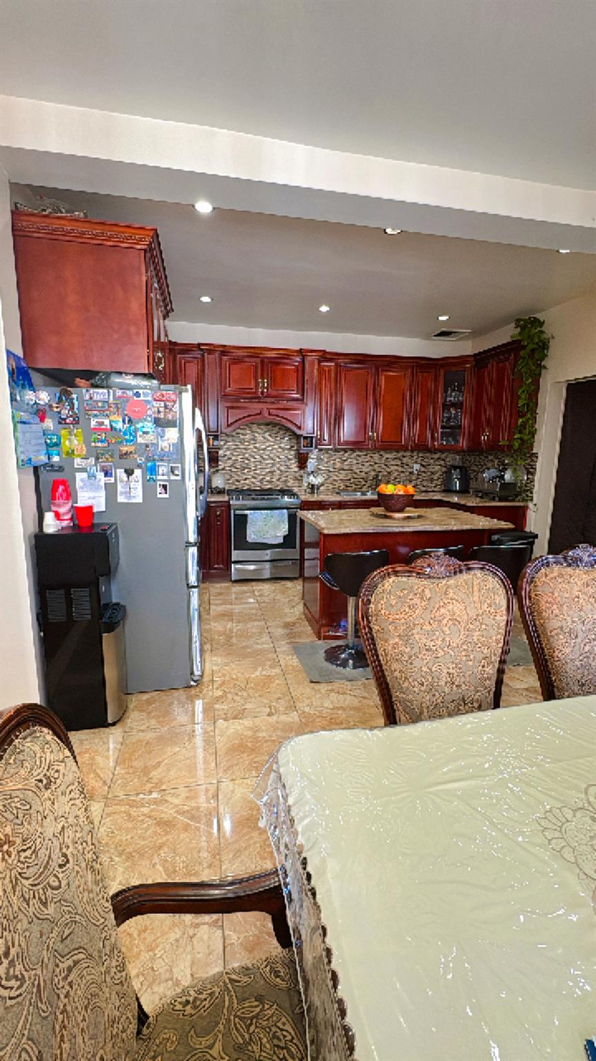 10231 90th Avenue, Richmond Hill, NY 11418