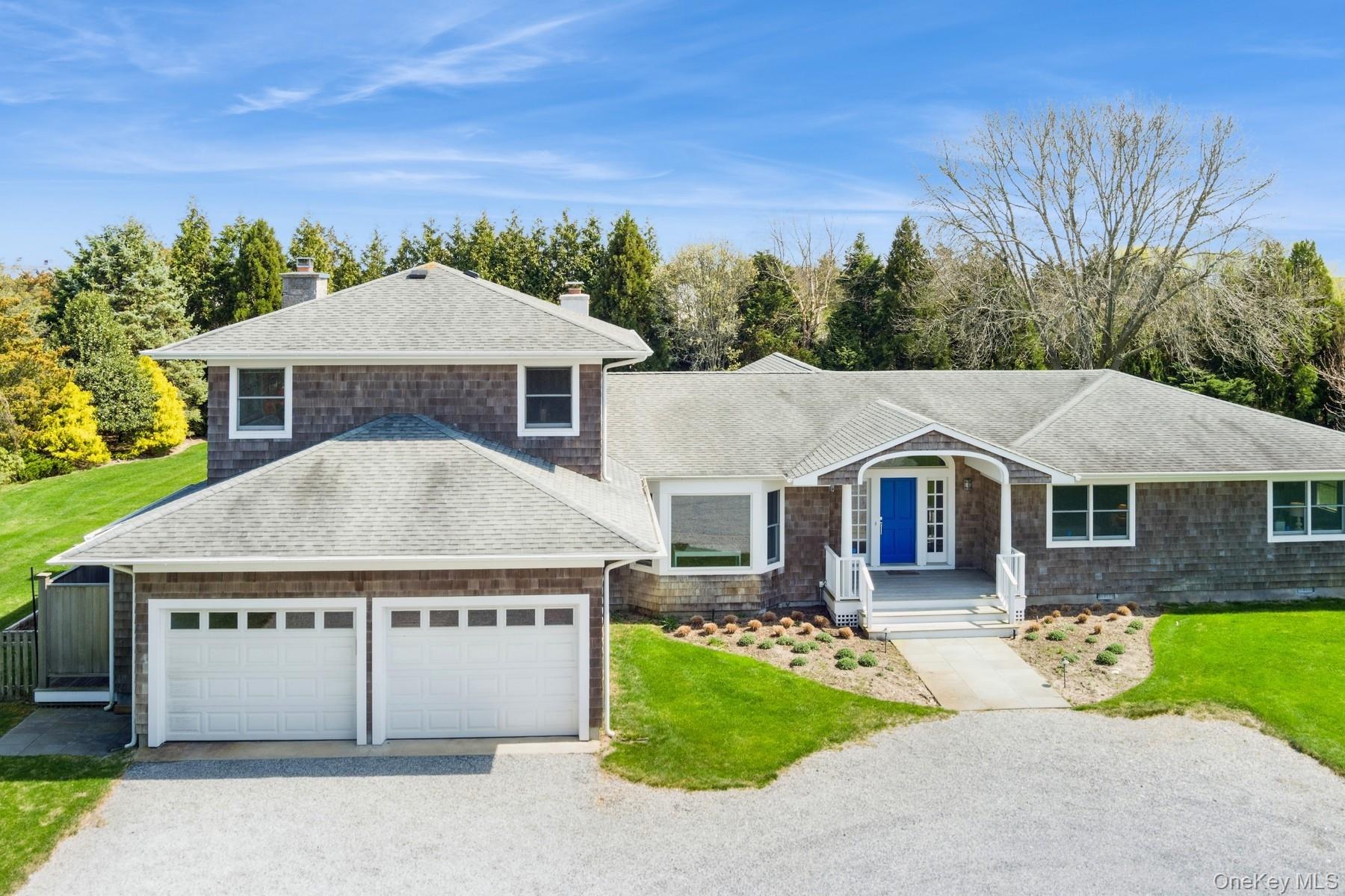 8 Niamogue Lane, Quogue, NY 11959