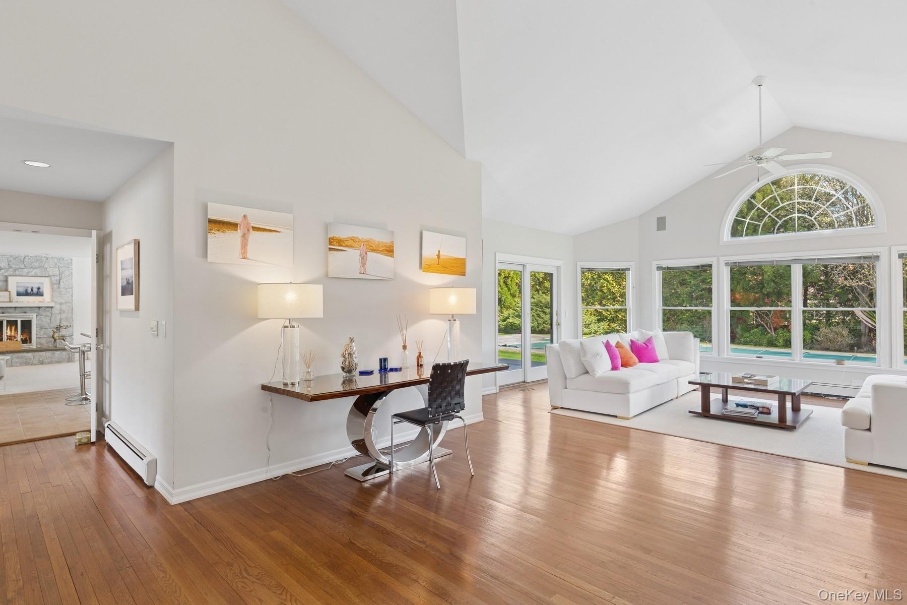 8 Niamogue Lane, Quogue, NY 11959