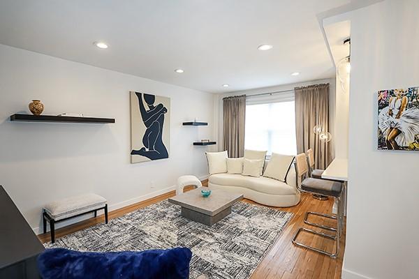 18 Edwards # 2B, Roslyn Heights, NY 11577