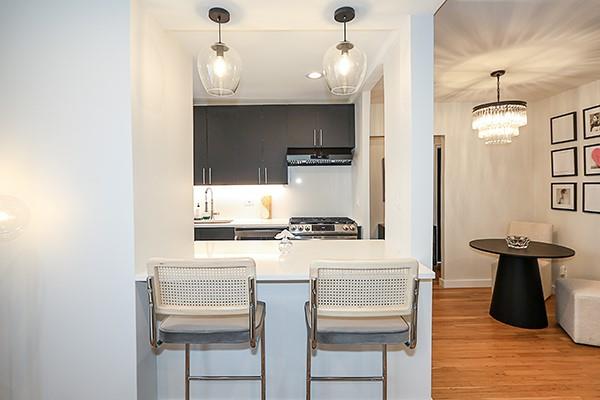 18 Edwards # 2B, Roslyn Heights, NY 11577