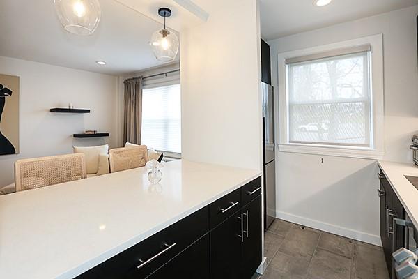 18 Edwards # 2B, Roslyn Heights, NY 11577