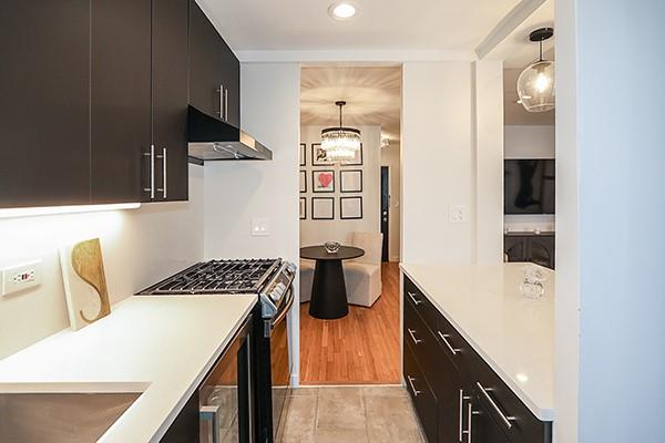 18 Edwards # 2B, Roslyn Heights, NY 11577