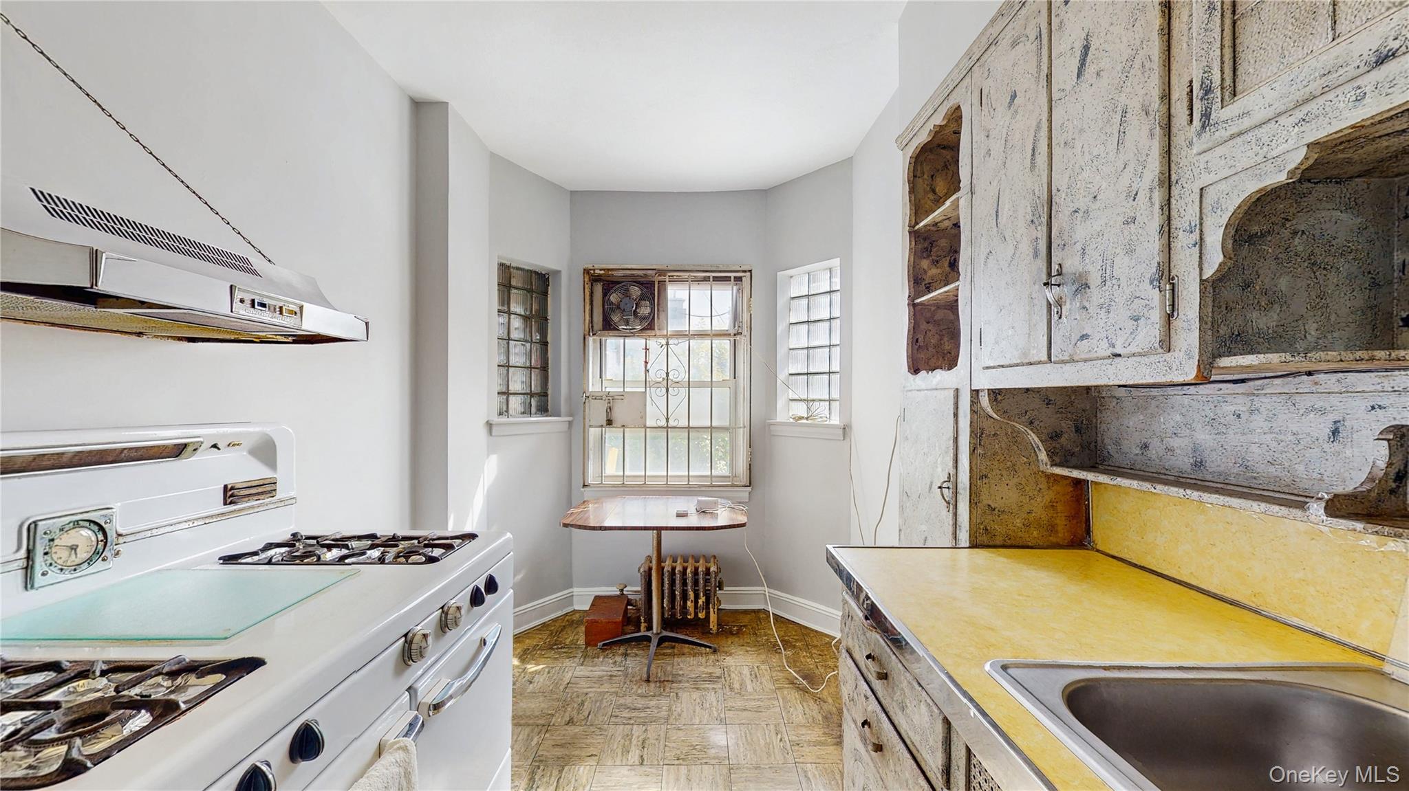 148-40 61 Road, Flushing, NY 11367