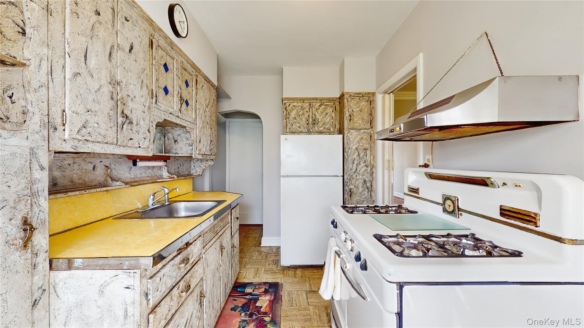 148-40 61 Road, Flushing, NY 11367