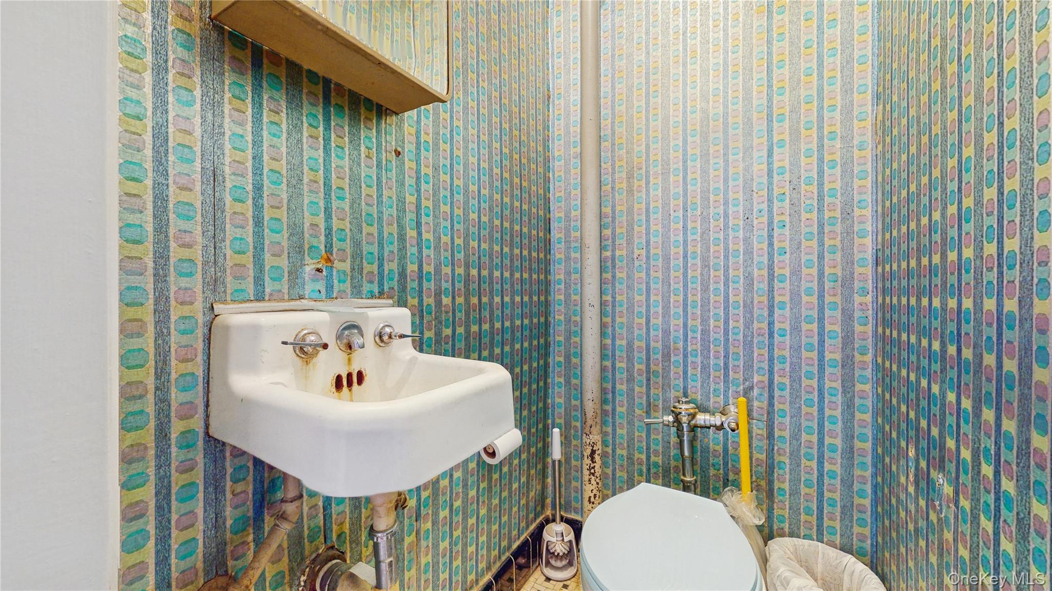 148-40 61 Road, Flushing, NY 11367