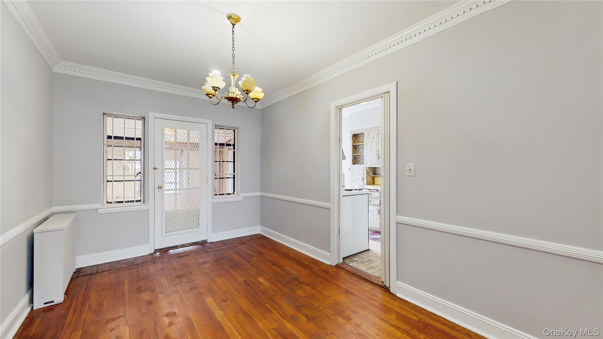 148-40 61 Road, Flushing, NY 11367