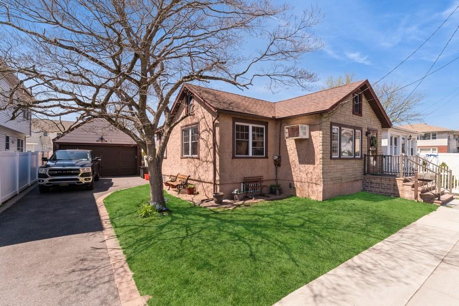 100 Evans Avenue, Elmont, NY 11003