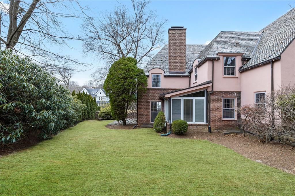 6 Fox Meadow Road, Scarsdale, NY 10583