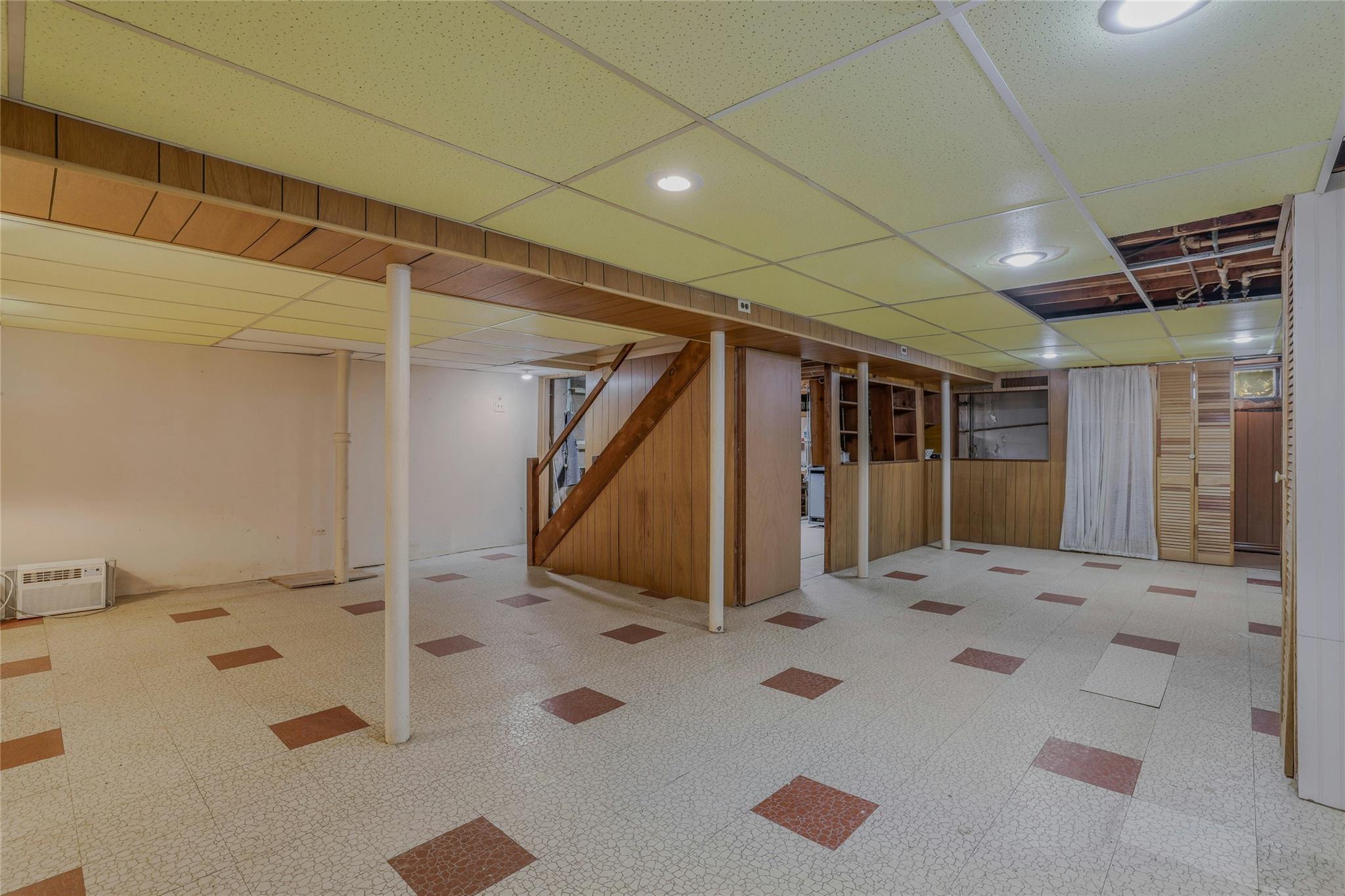 1793 Stewart Avenue, New Hyde Park, NY 11040