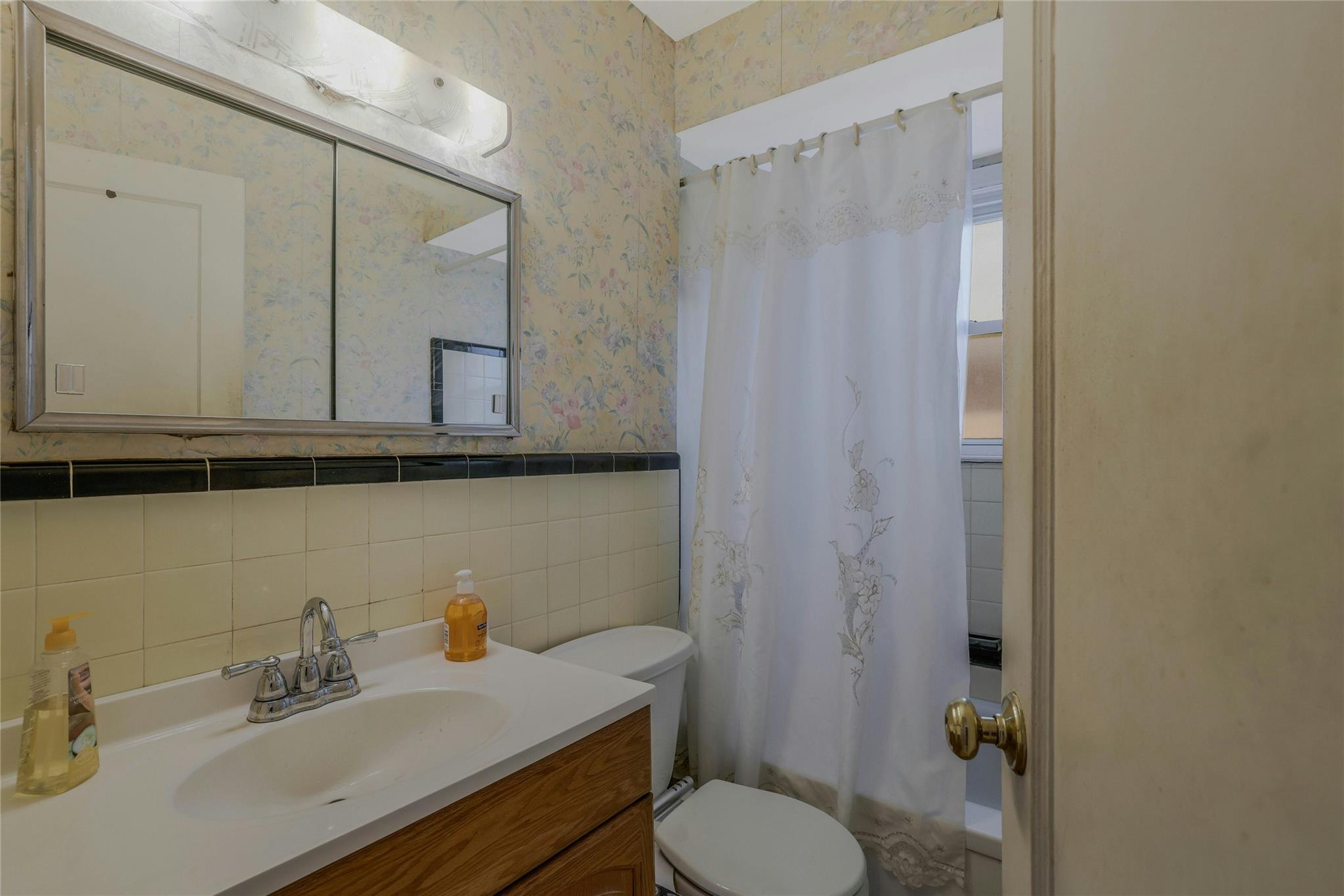 1793 Stewart Avenue, New Hyde Park, NY 11040