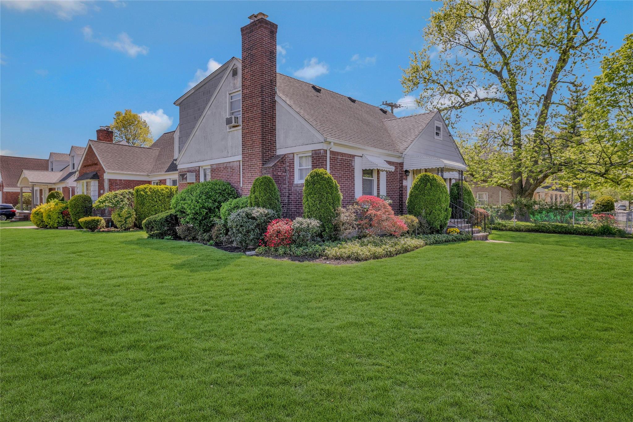 1793 Stewart Avenue, New Hyde Park, NY 11040