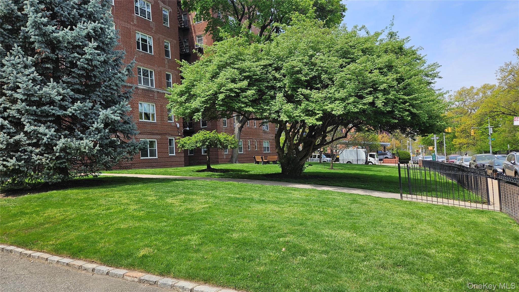 113-14 72nd Road # 2S, Forest Hills, NY 11375