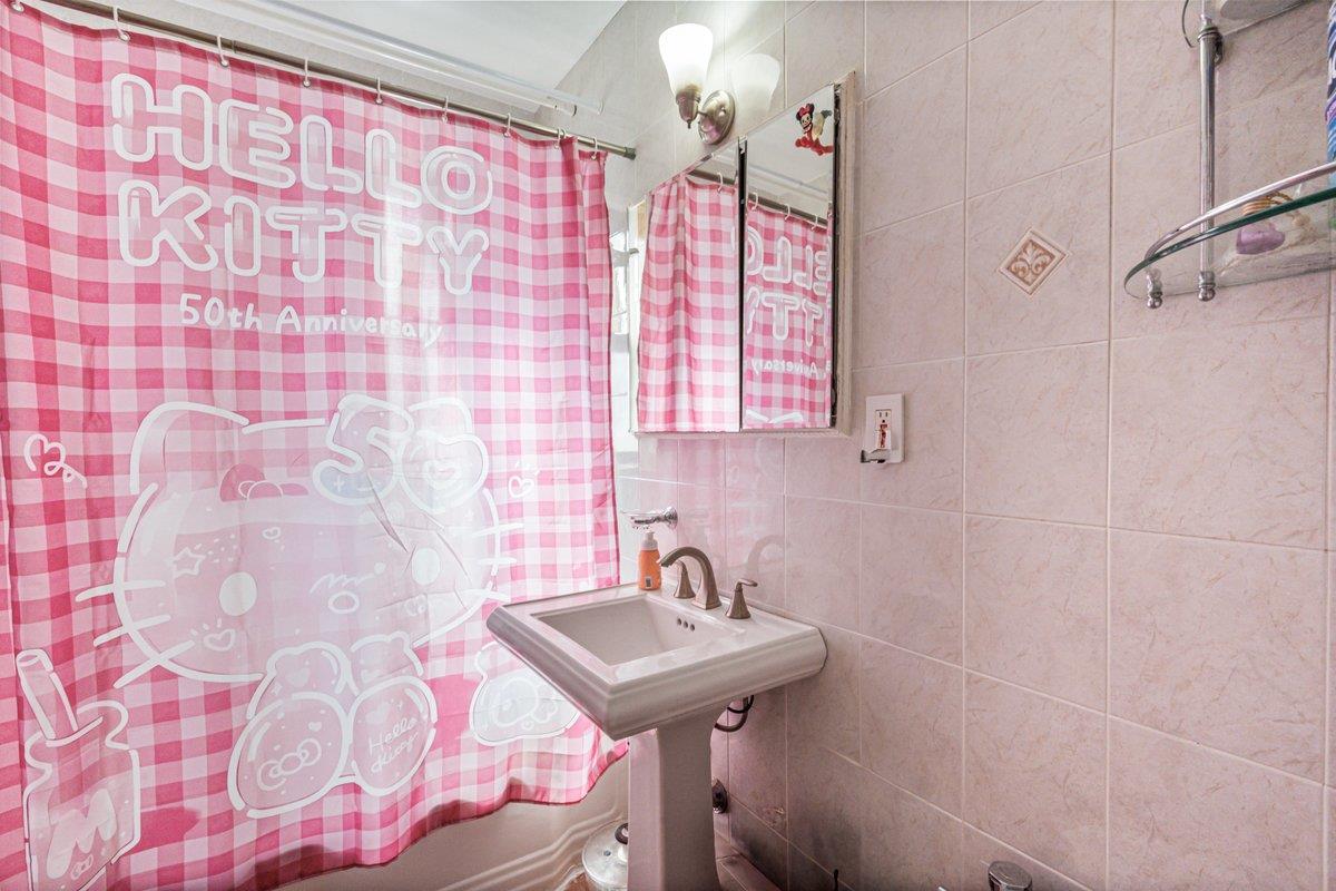 67-40 Yellowstone Boulevard # 3B, Forest Hills, NY 11375