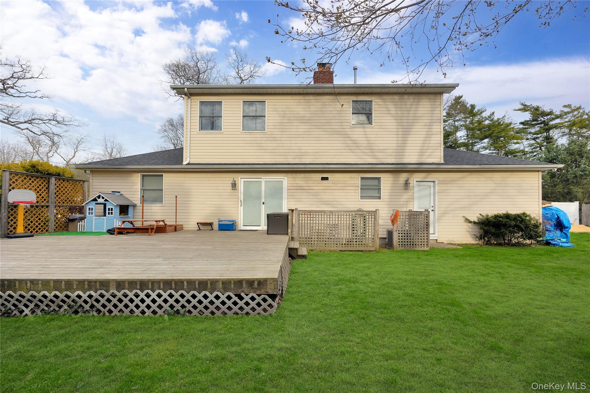 110 Saint Marks Lane, Islip, NY 11751