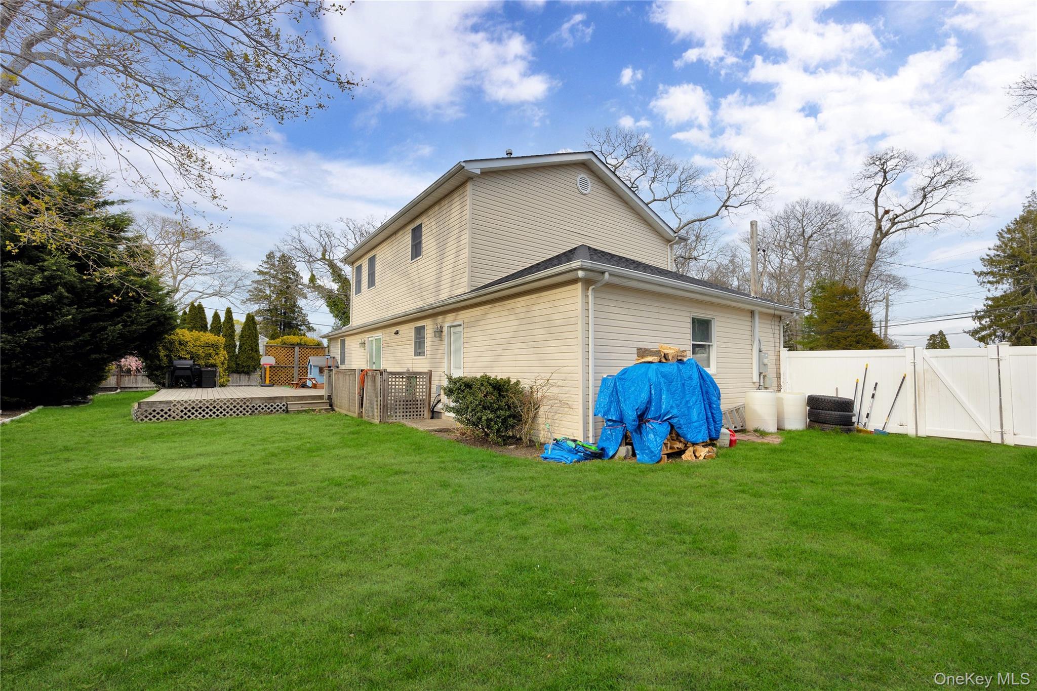 110 Saint Marks Lane, Islip, NY 11751