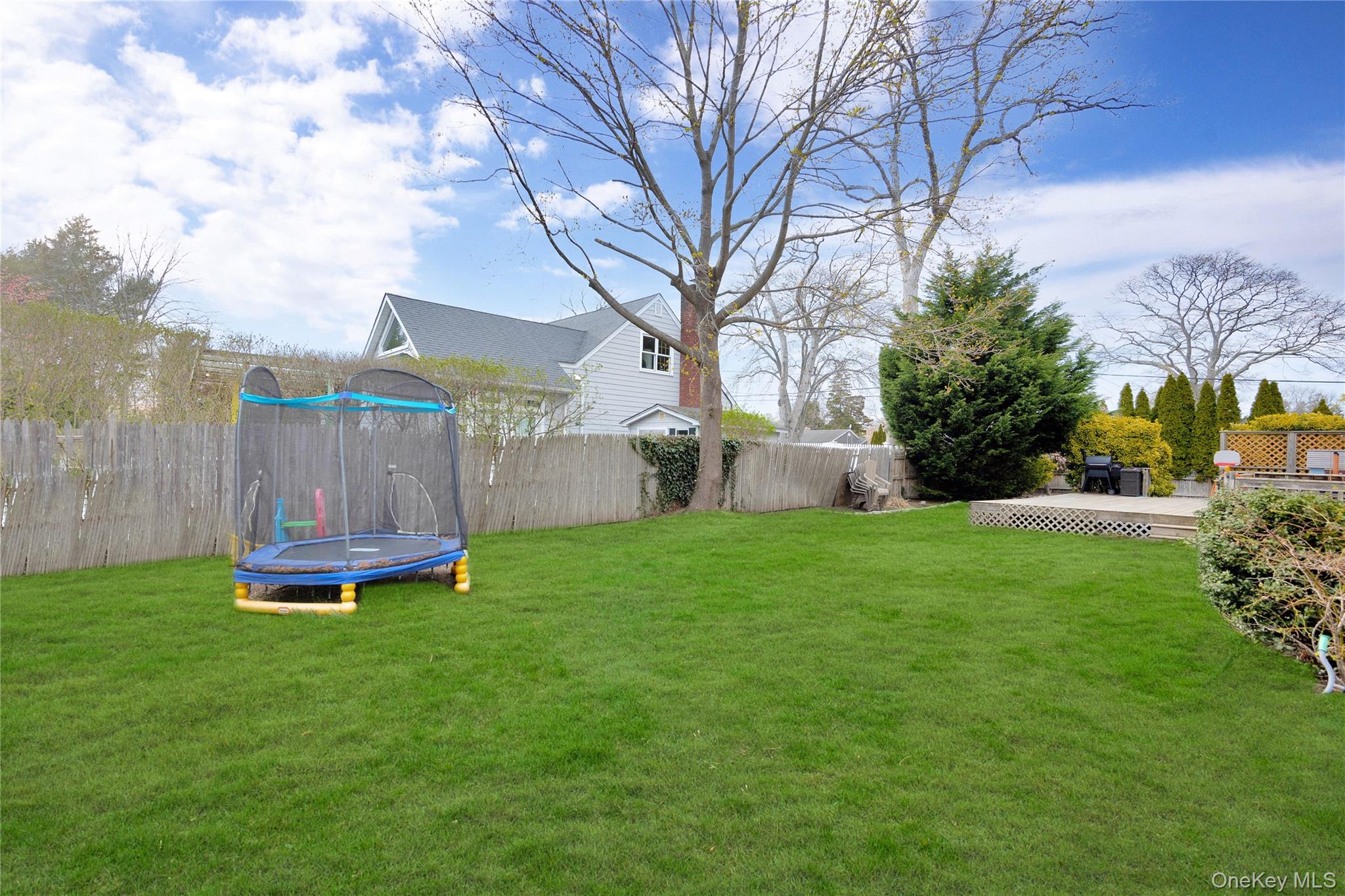 110 Saint Marks Lane, Islip, NY 11751