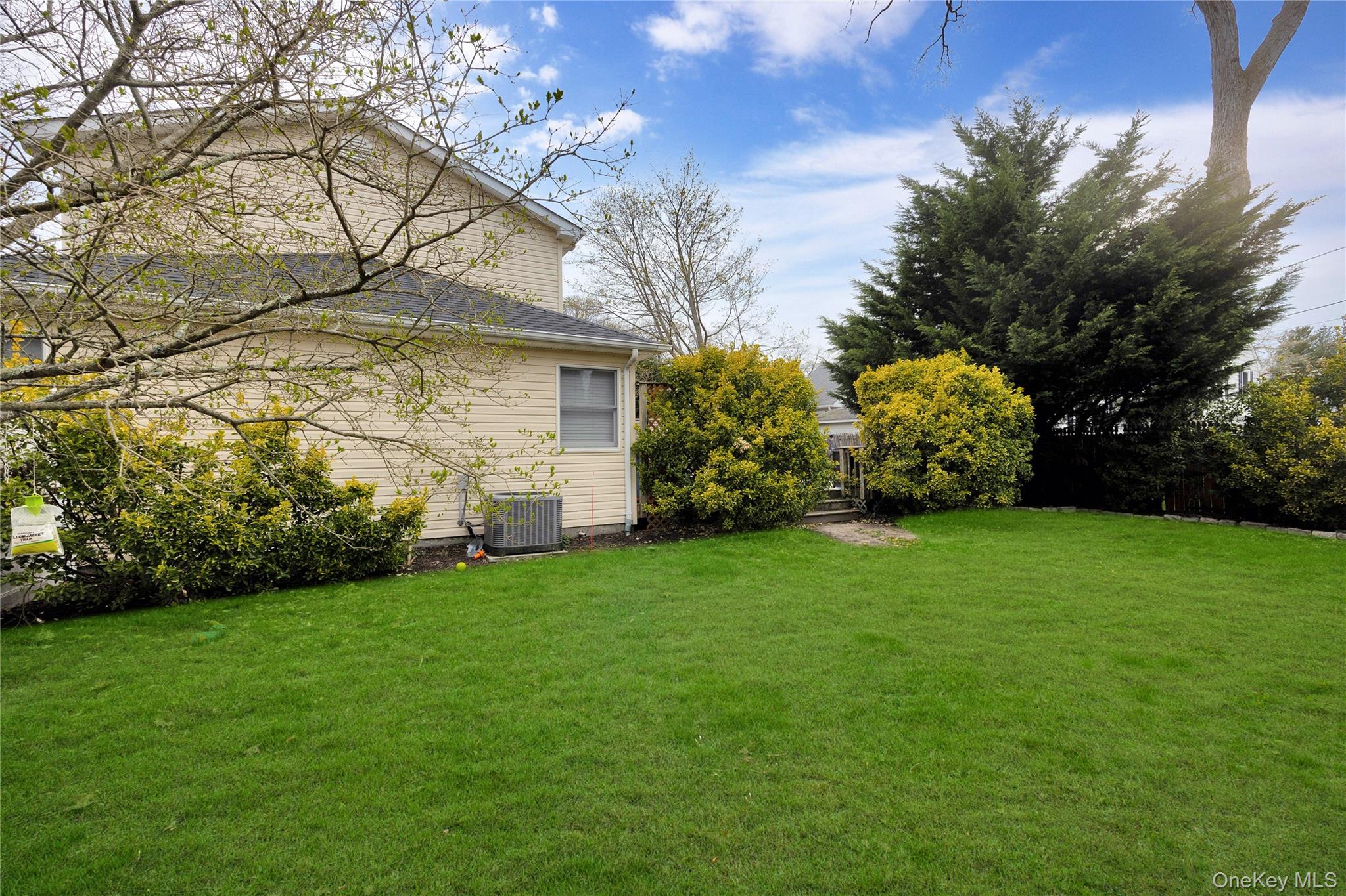 110 Saint Marks Lane, Islip, NY 11751