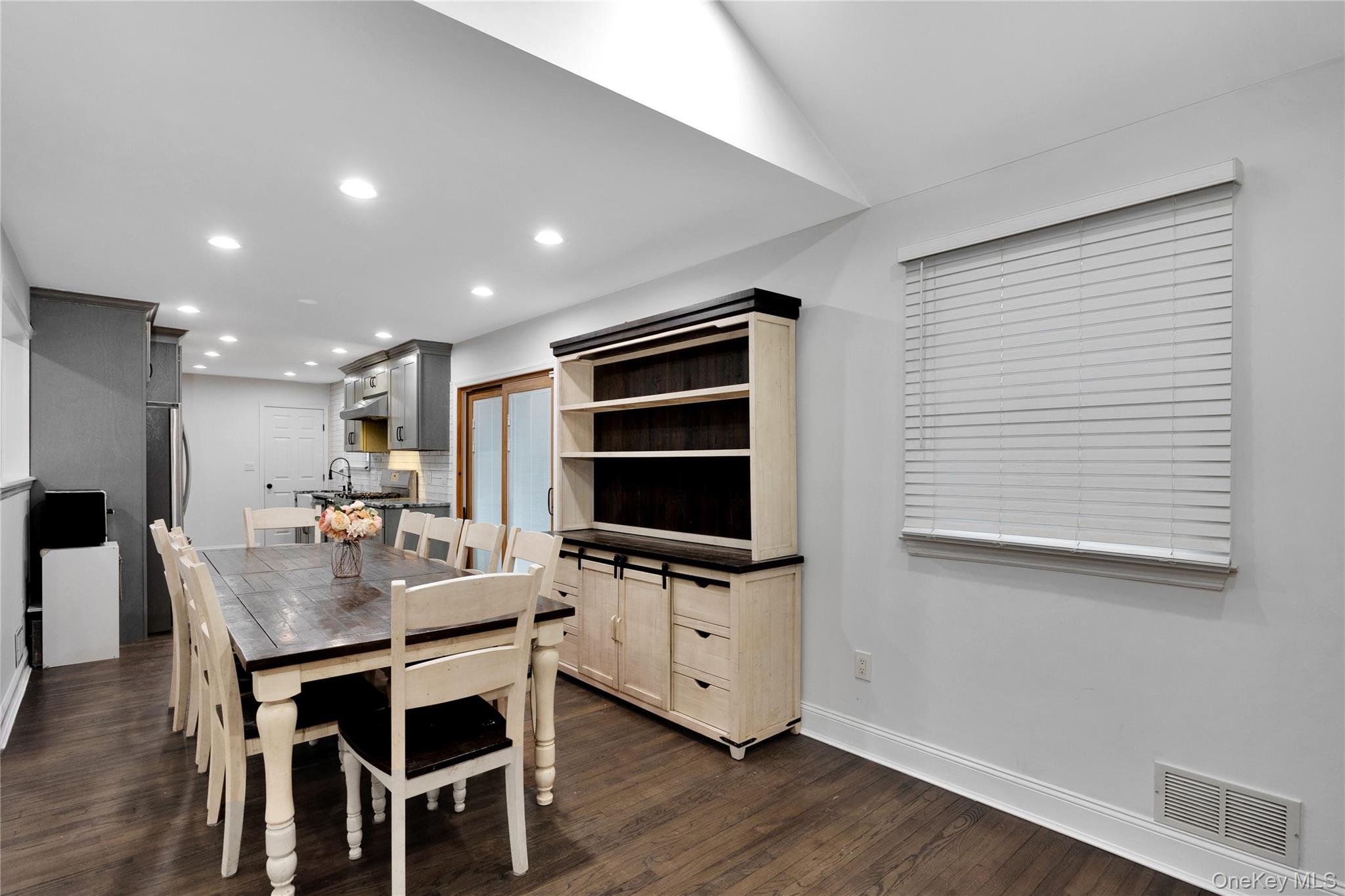 110 Saint Marks Lane, Islip, NY 11751