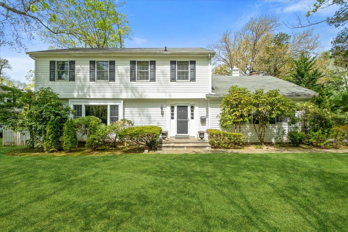 19 Palmer Avenue, Scarsdale, NY 10583