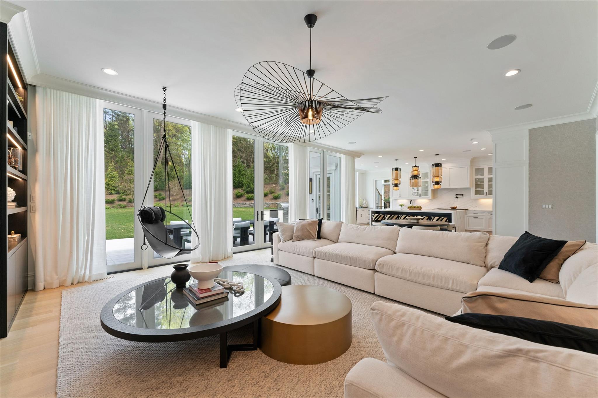 17 Oxford Road, Scarsdale, NY 10583