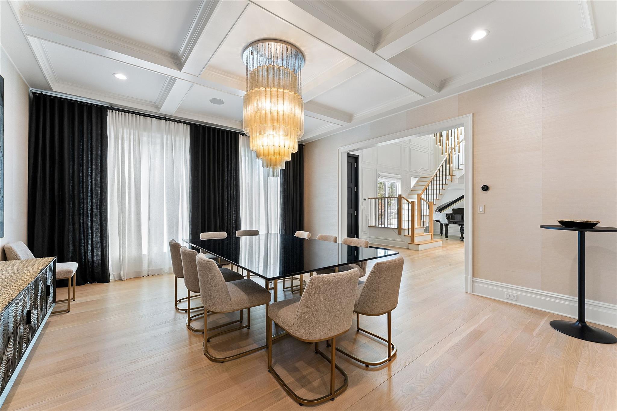 17 Oxford Road, Scarsdale, NY 10583