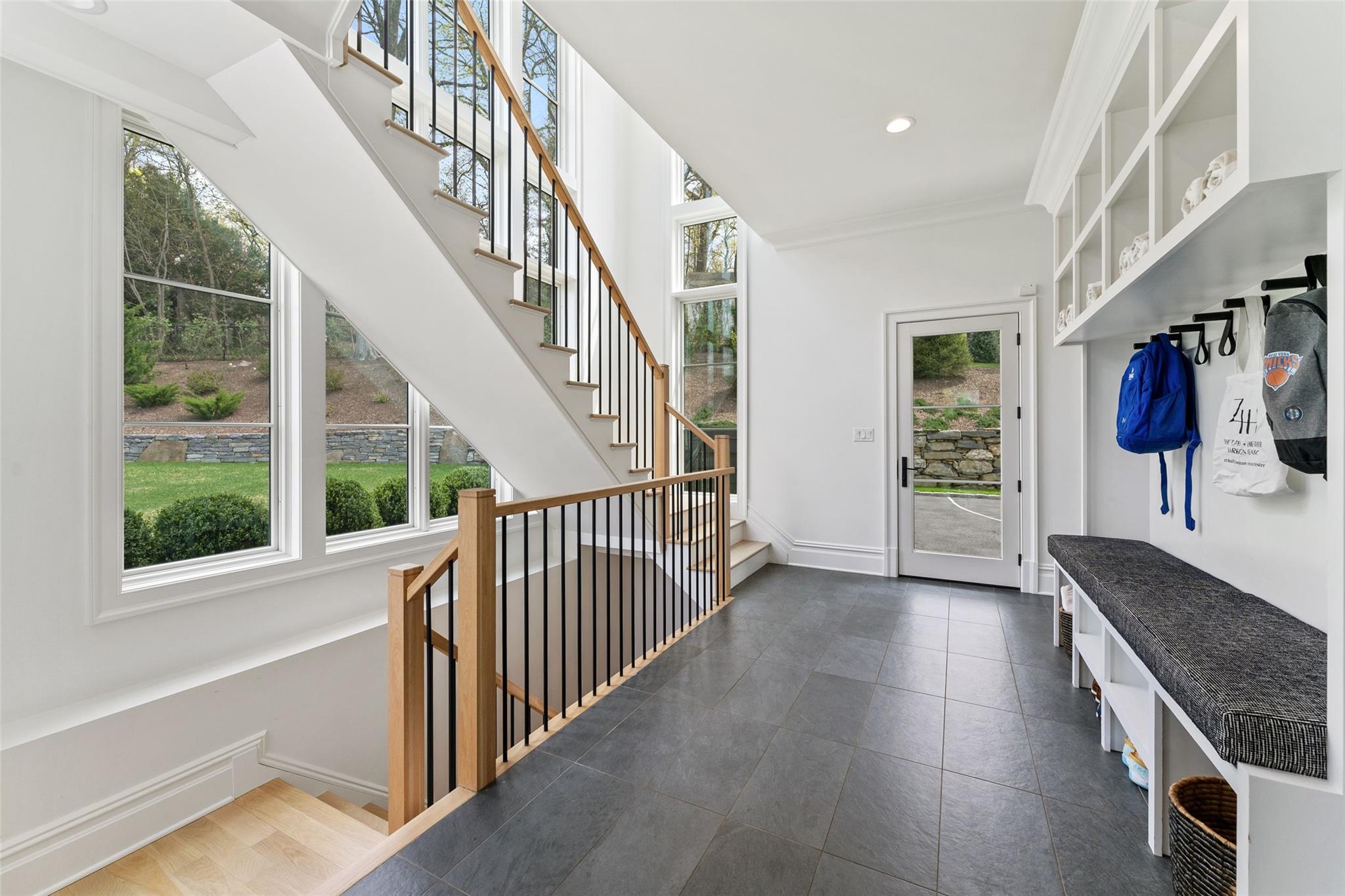 17 Oxford Road, Scarsdale, NY 10583