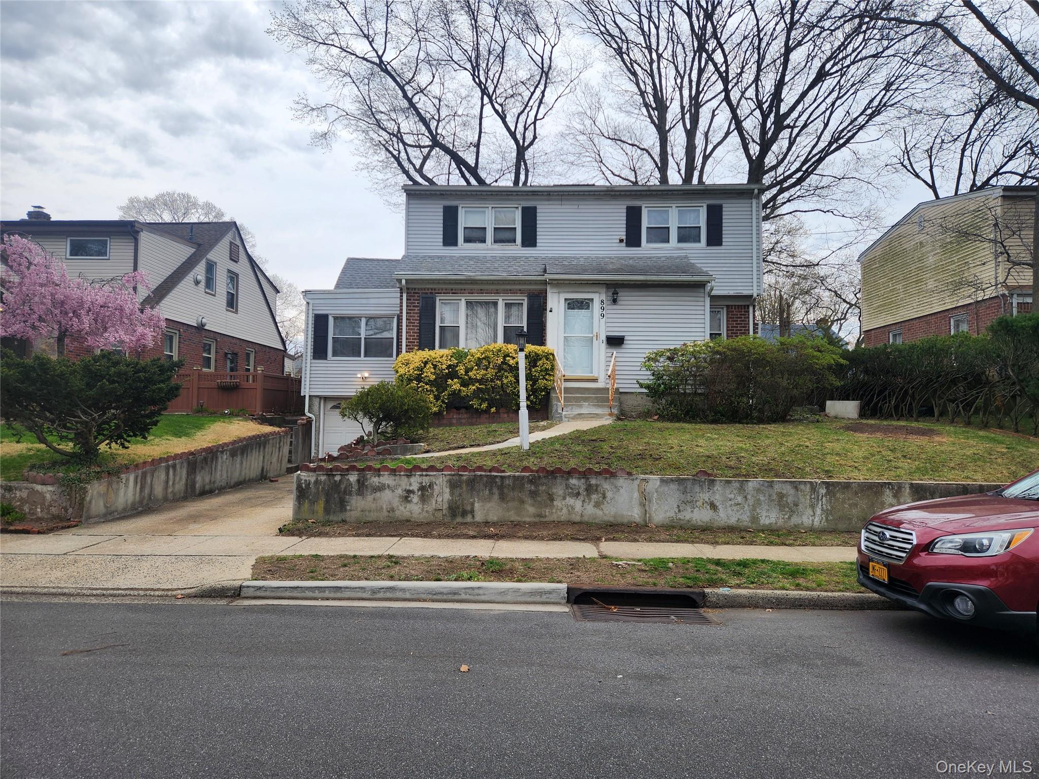 899 Cleveland Street, West Hempstead, NY 11552