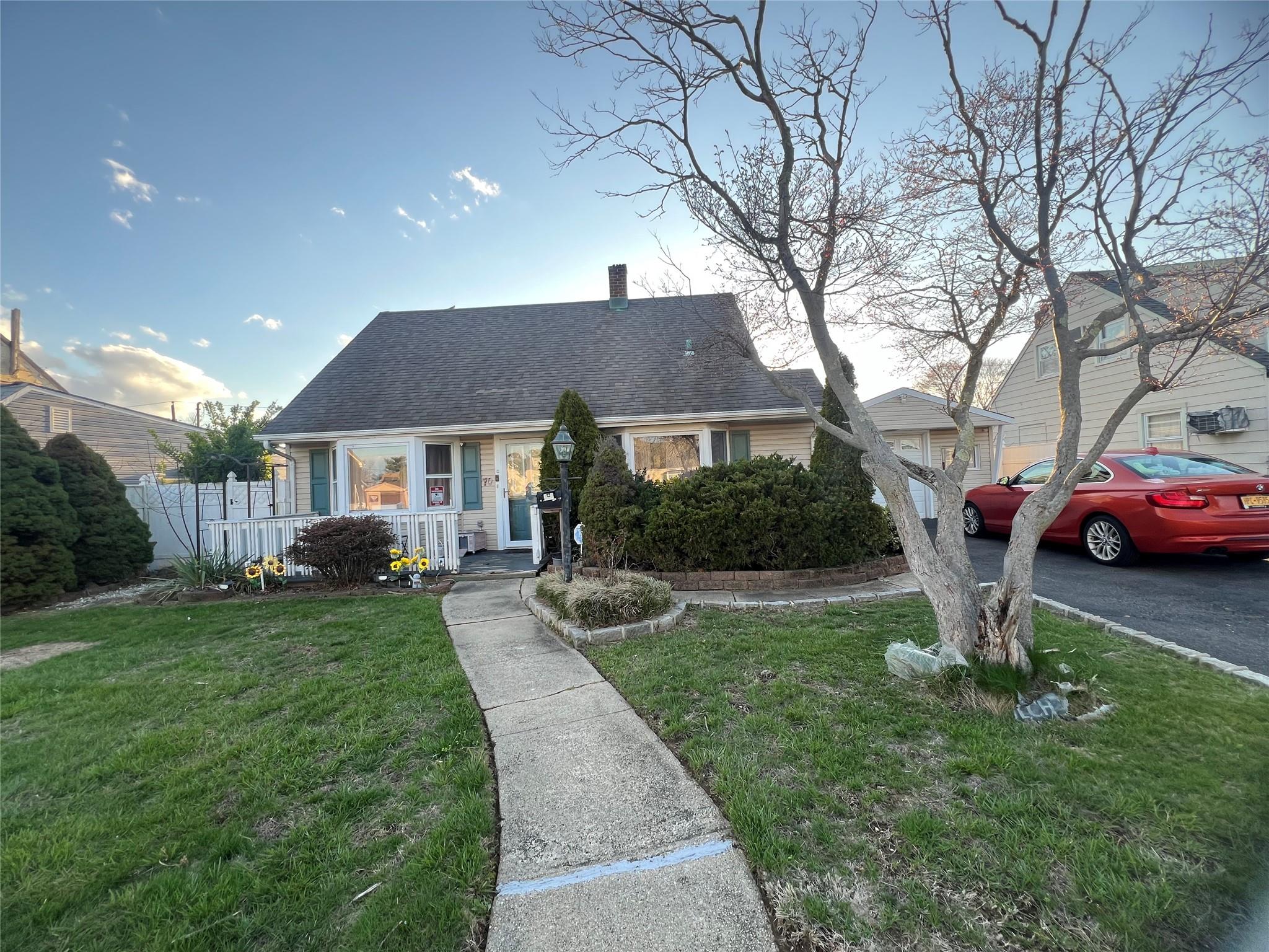 70 Ridge Lane, Levittown, NY 11756