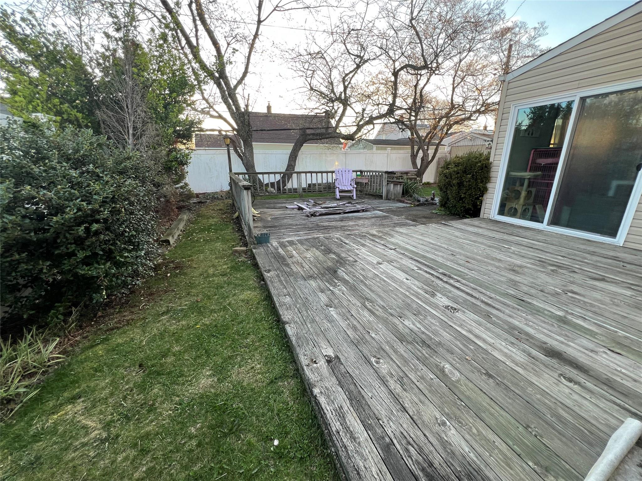 70 Ridge Lane, Levittown, NY 11756