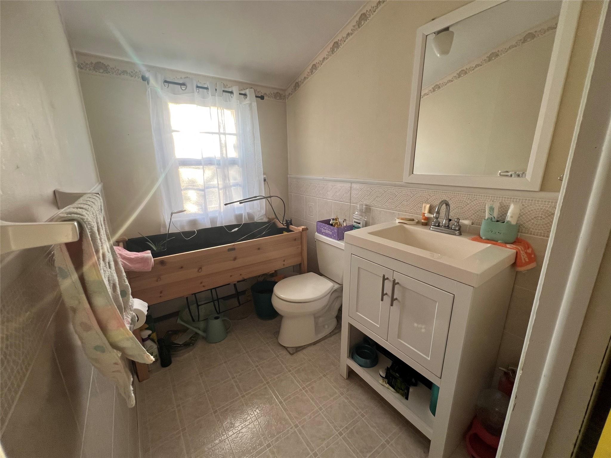 70 Ridge Lane, Levittown, NY 11756