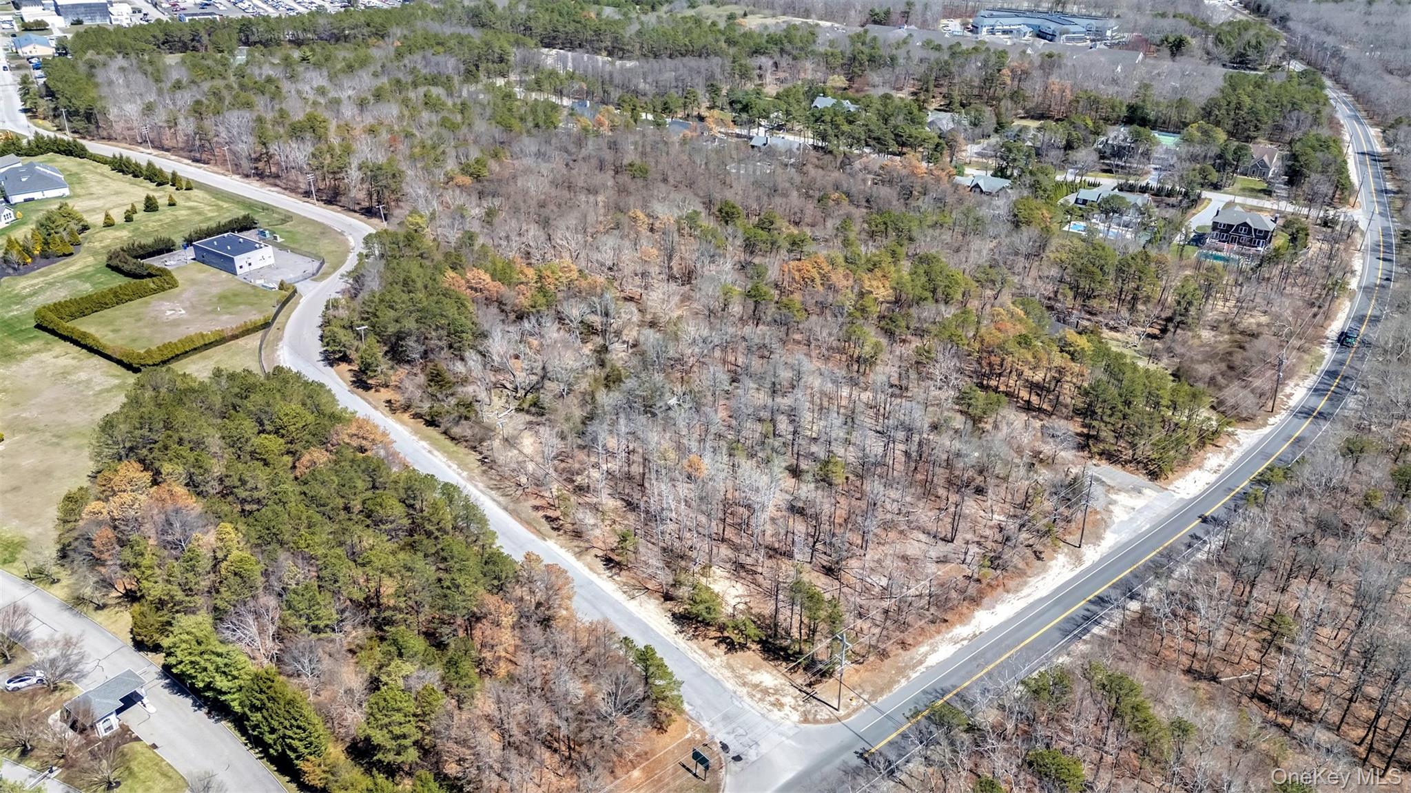 98 Old Country Road, Westhampton, NY 11977