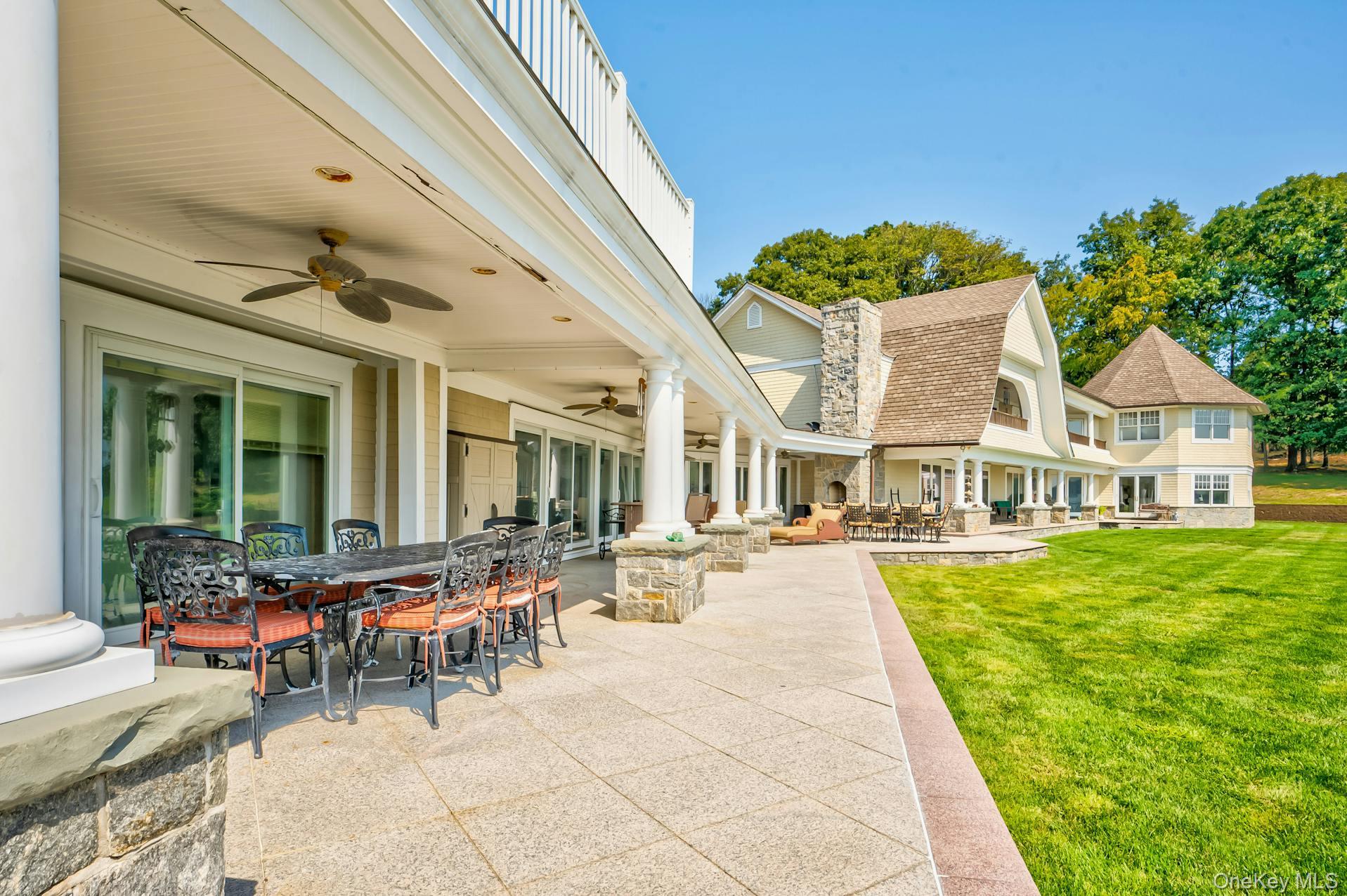 33 Beach Road, Northport, NY 11768