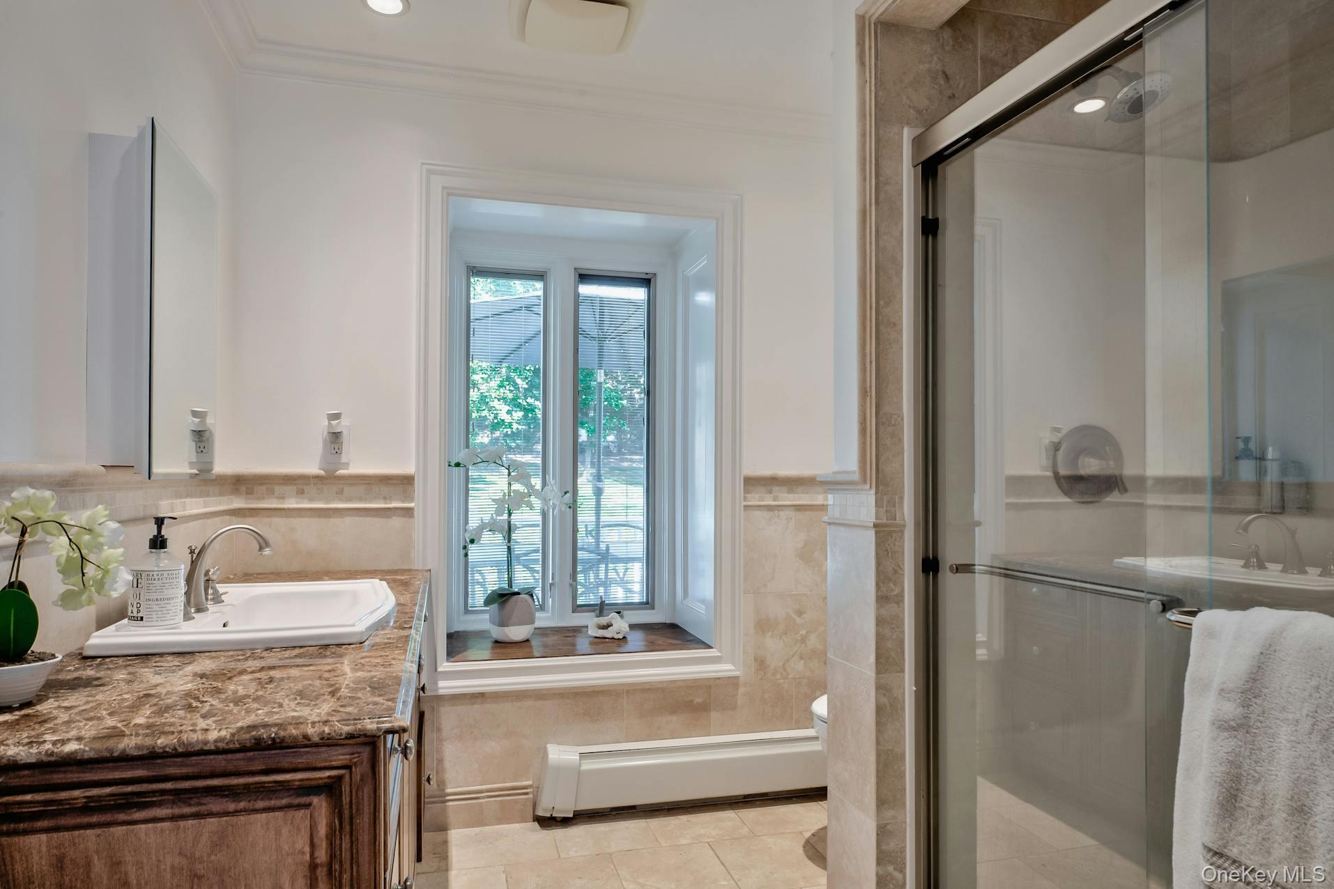 33 Beach Road, Northport, NY 11768