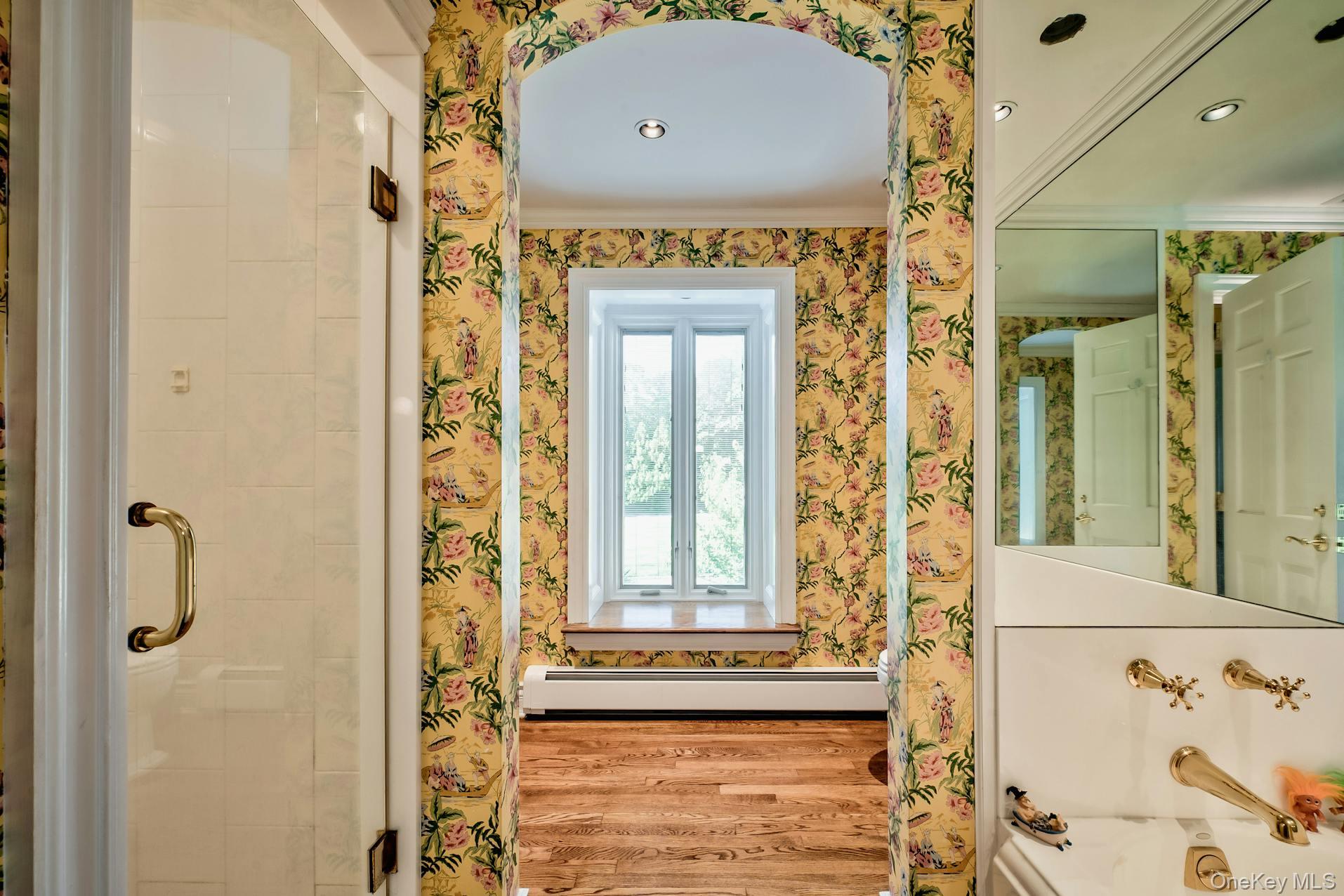 33 Beach Road, Northport, NY 11768