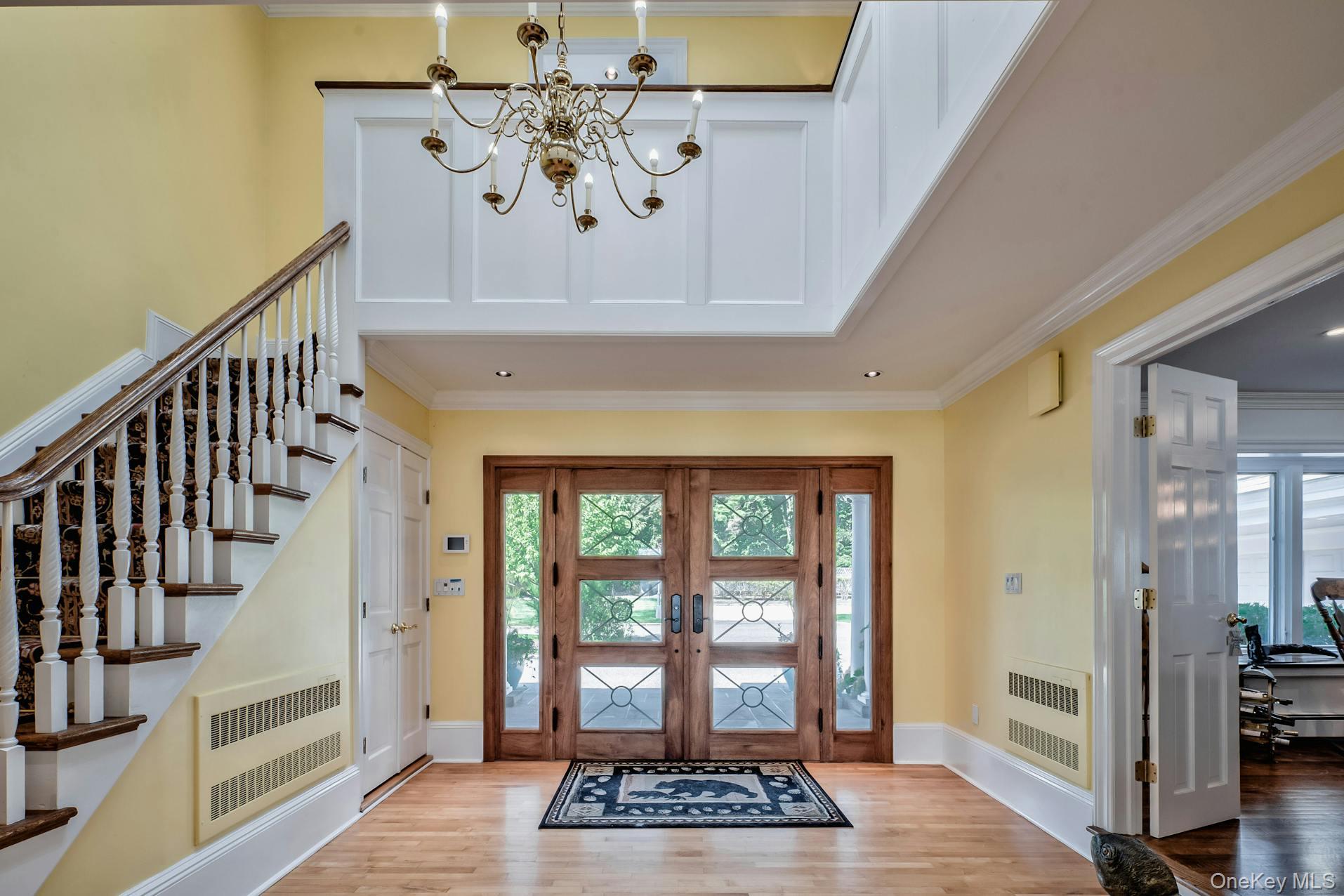 33 Beach Road, Northport, NY 11768