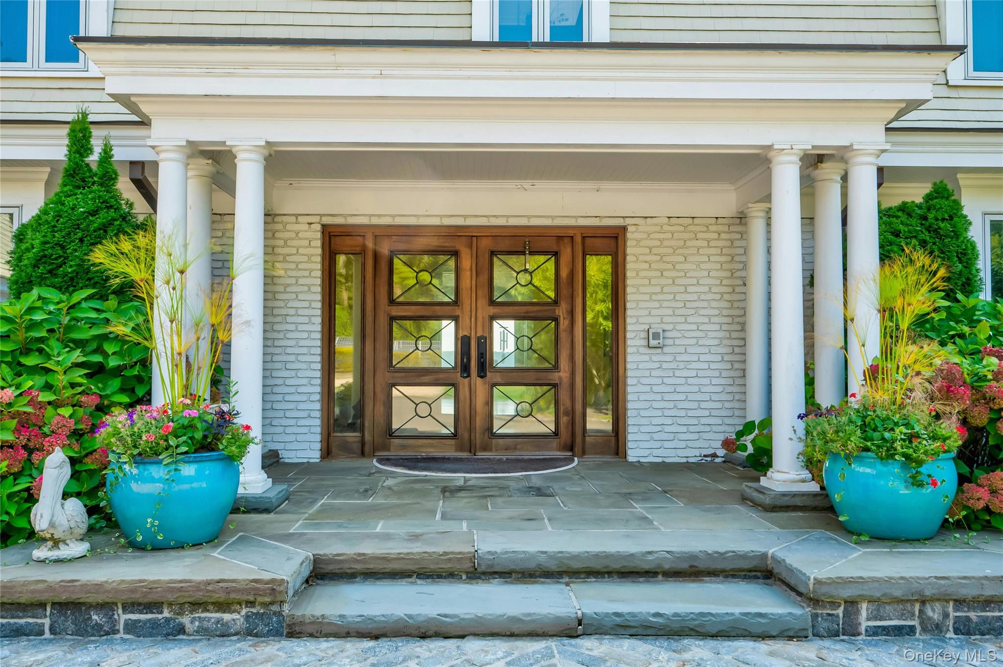 33 Beach Road, Northport, NY 11768