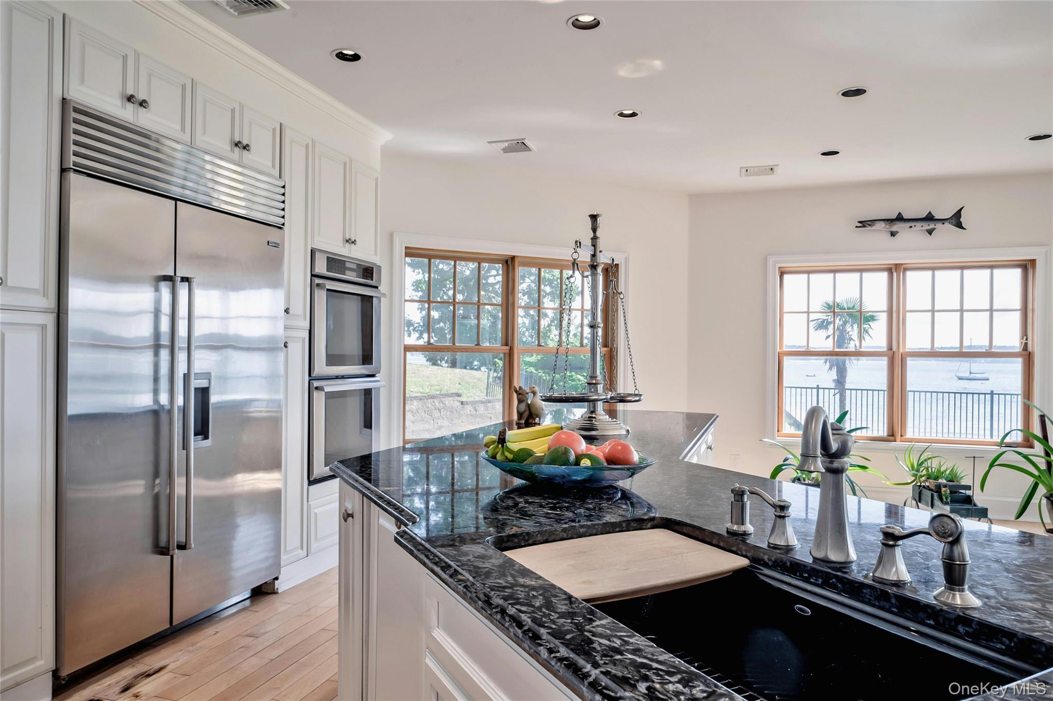 33 Beach Road, Northport, NY 11768