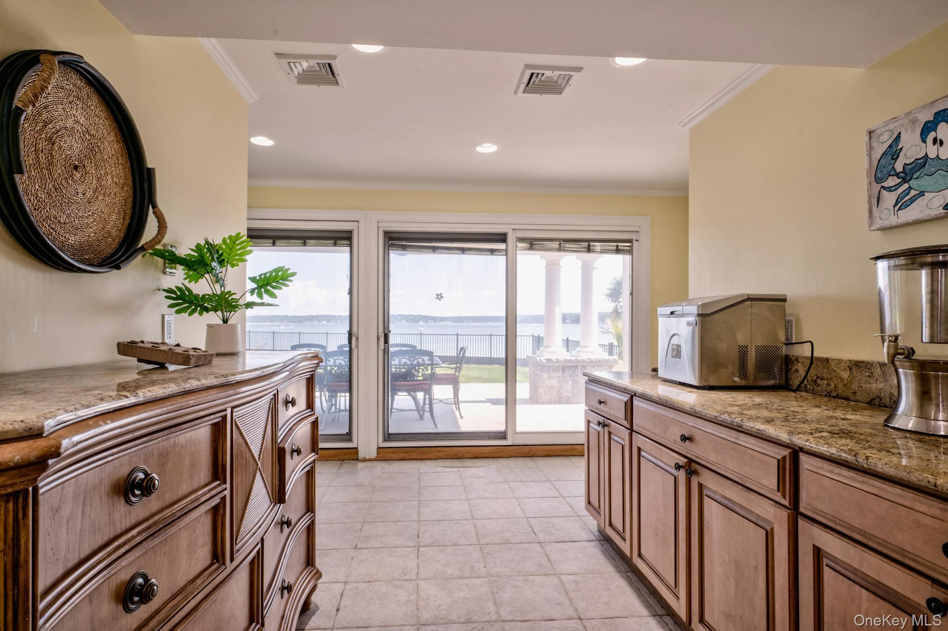 33 Beach Road, Northport, NY 11768