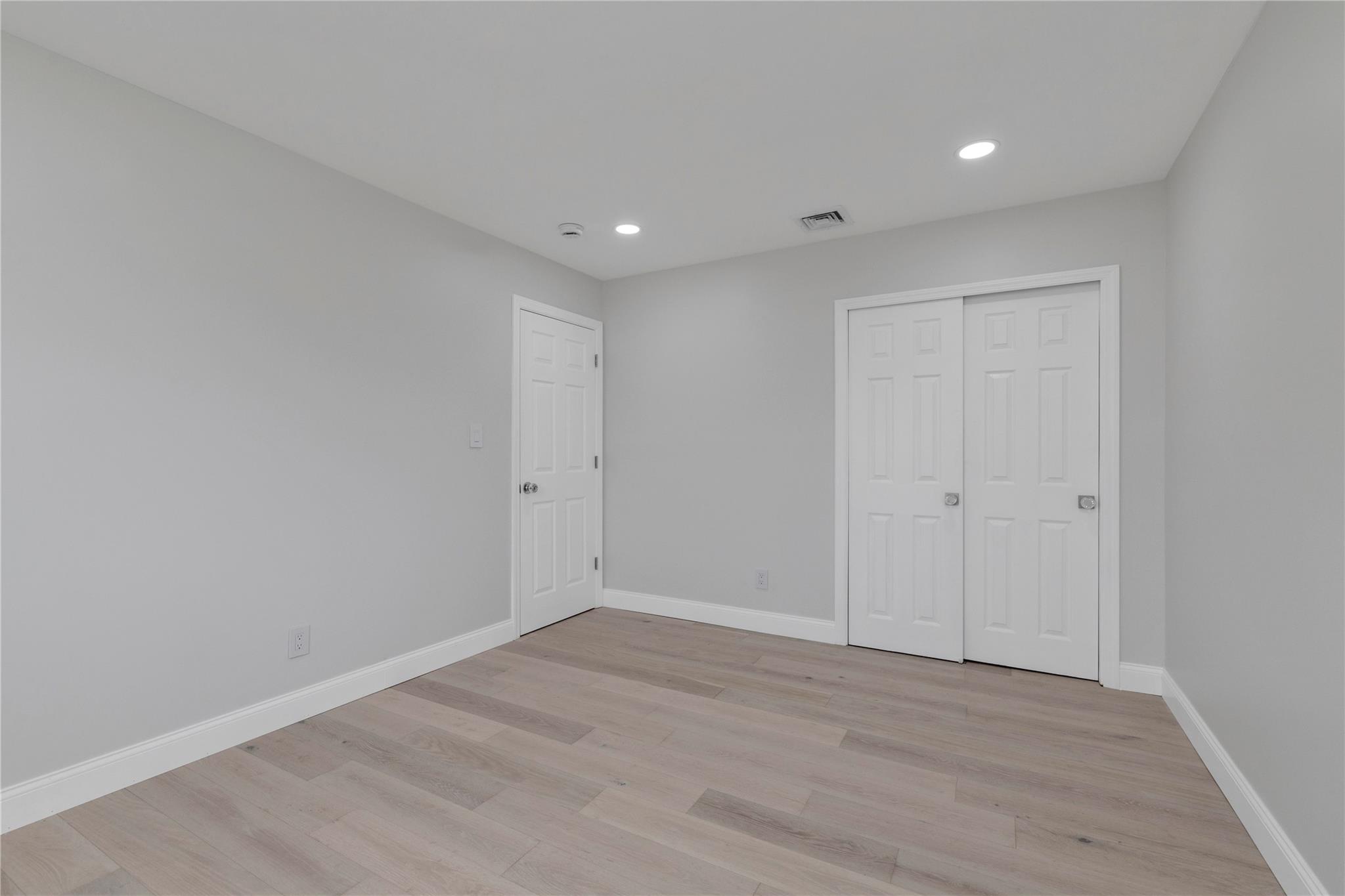 7 Suzanne Lane, Bethpage, NY 11714