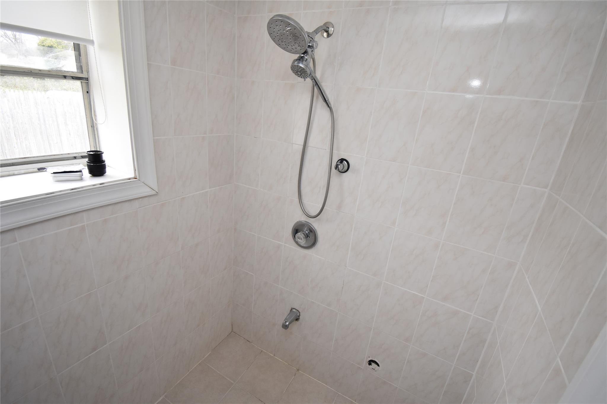 317 Union Avenue, Holbrook, NY 11741