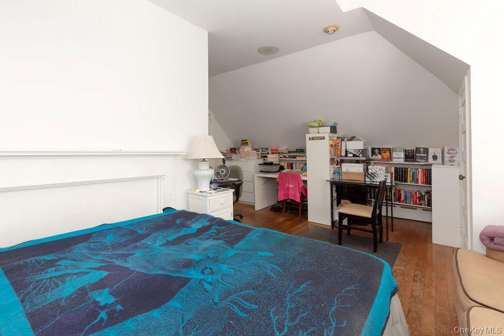 246 Weyman Avenue, New Rochelle, NY 10805