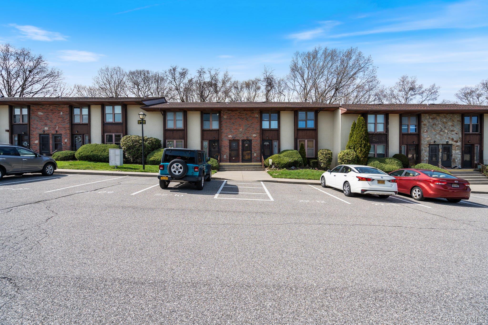10 Sycamore Court # 10, Selden, NY 11784