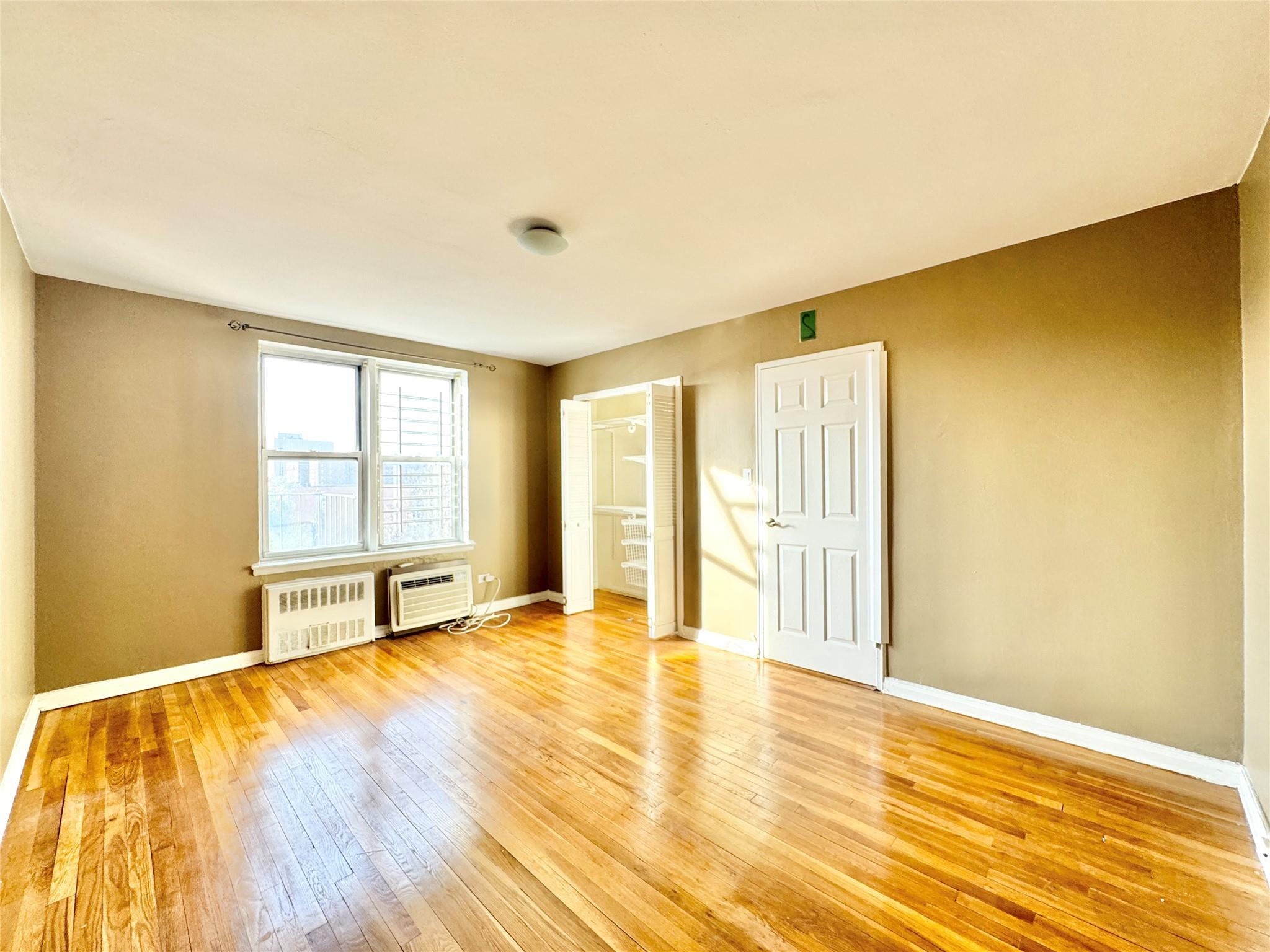 83-37 Saint James Avenue # 5L, Elmhurst, NY 11373