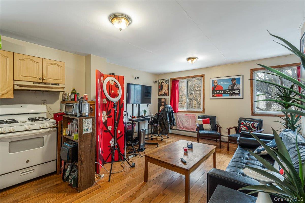 414 Franklin Avenue, Brooklyn, NY 11238