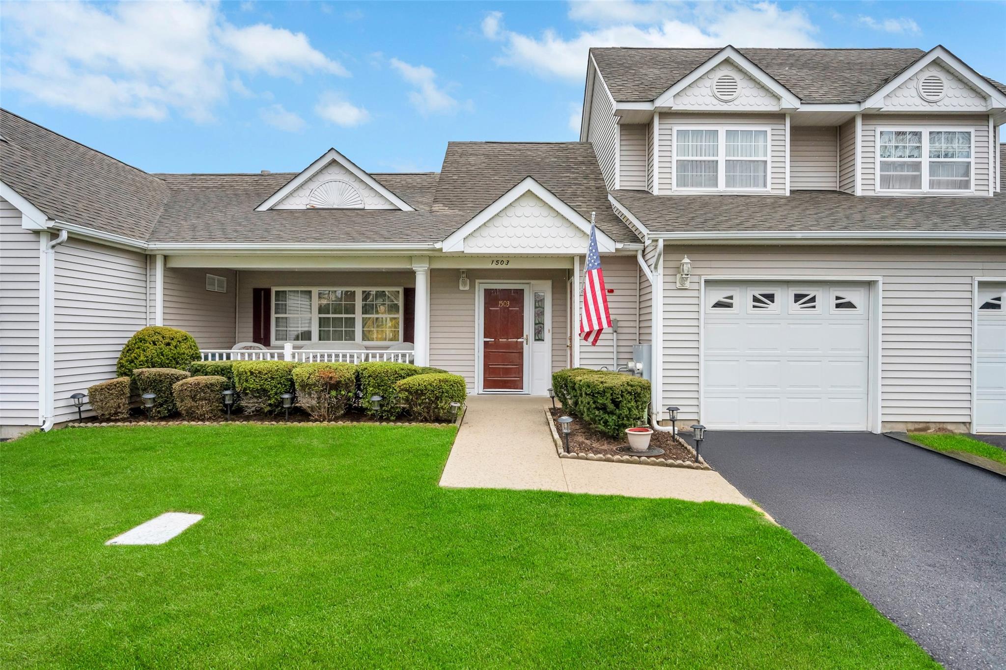 1503 Pebble Beach Path, Riverhead, NY 11901